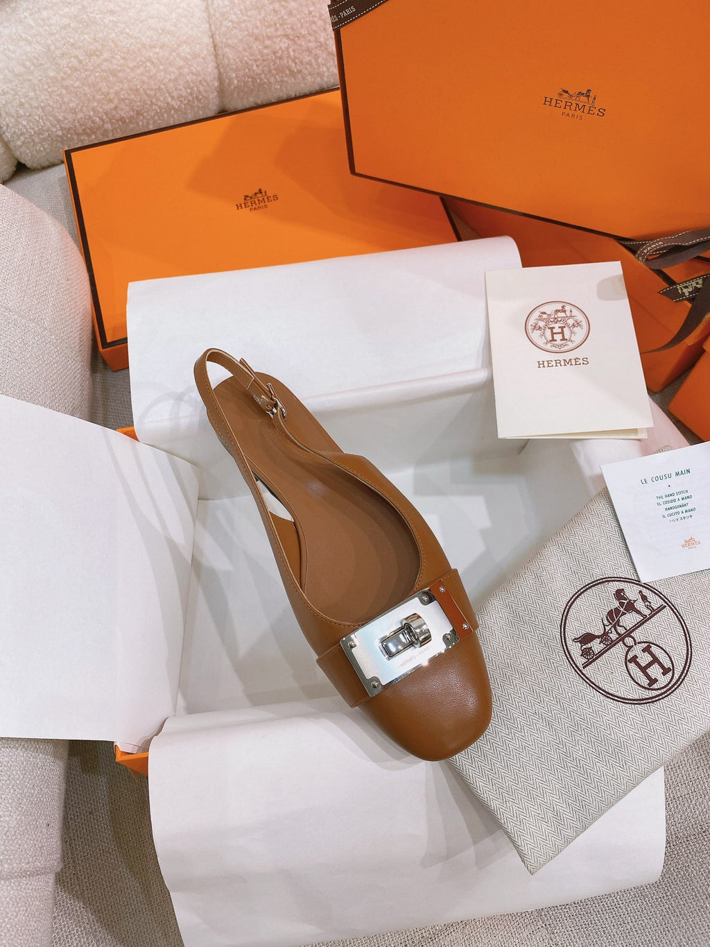 HM 26S INNOCENTE SLINGBACK IN CARAMEL BROWN CALFSKIN SILVER HARDWARE