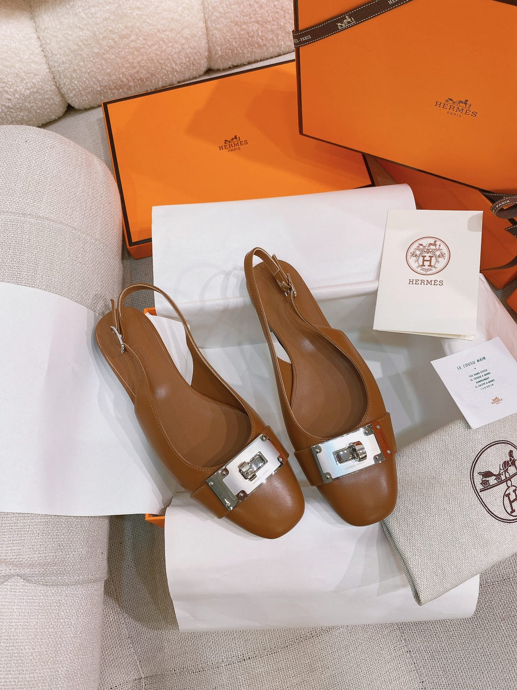 HM 26S INNOCENTE SLINGBACK IN CARAMEL BROWN CALFSKIN SILVER HARDWARE