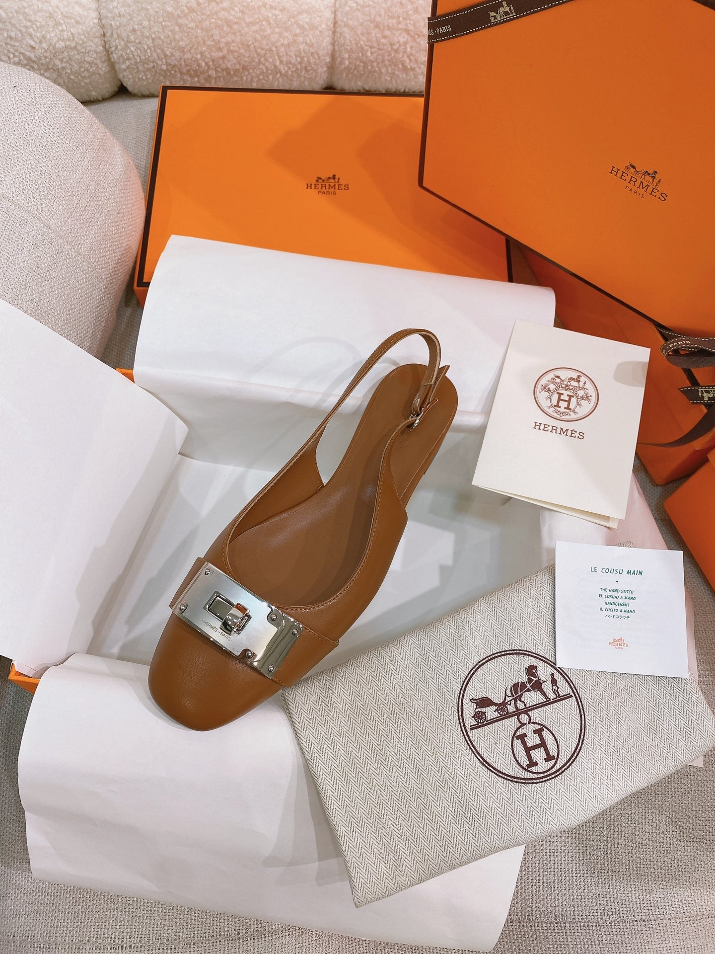 HM 26S INNOCENTE SLINGBACK IN CARAMEL BROWN CALFSKIN SILVER HARDWARE