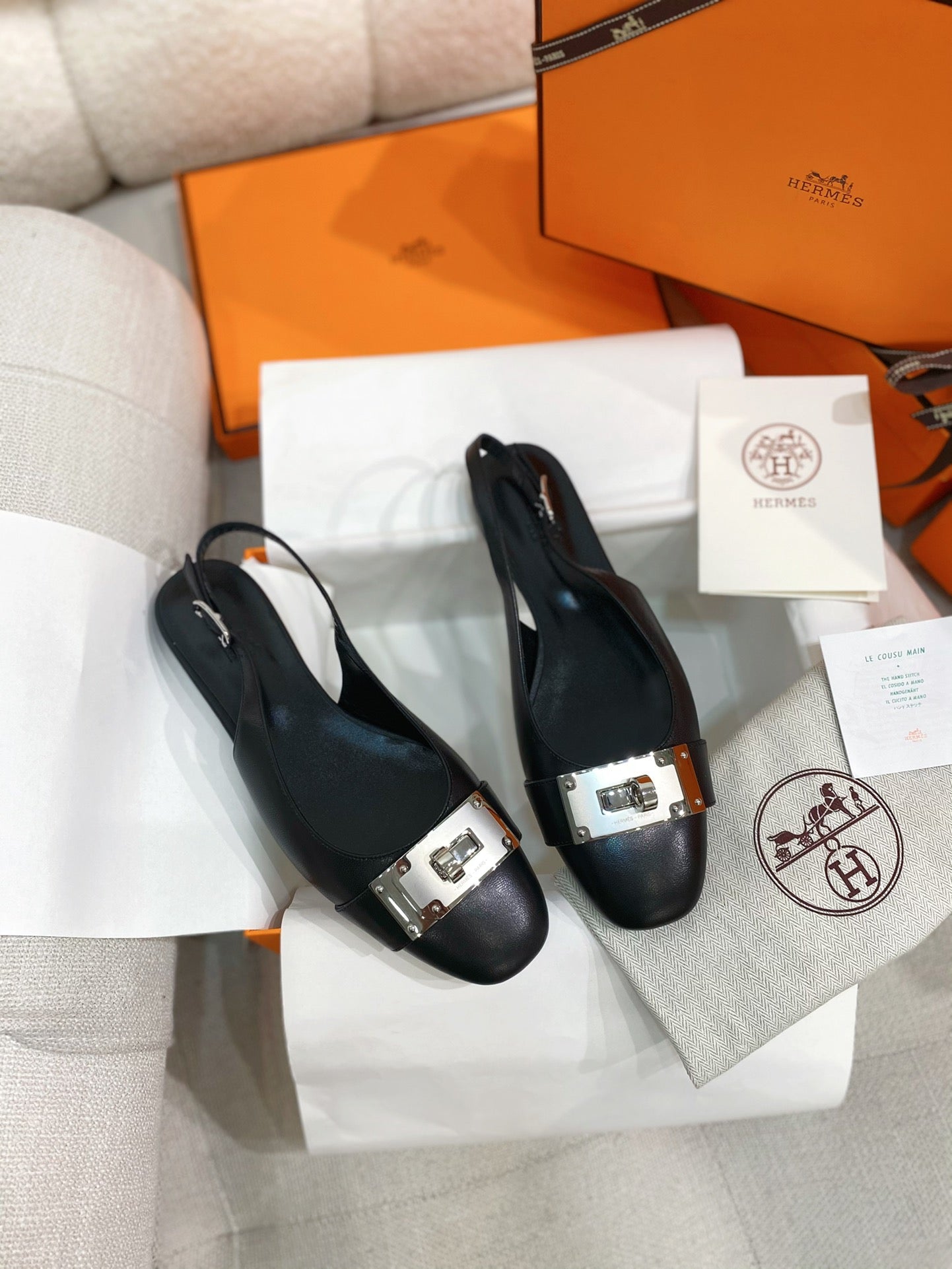 HM 26S INNOCENTE SLINGBACK IN BLACK CALFSKIN SILVER HARDWARE