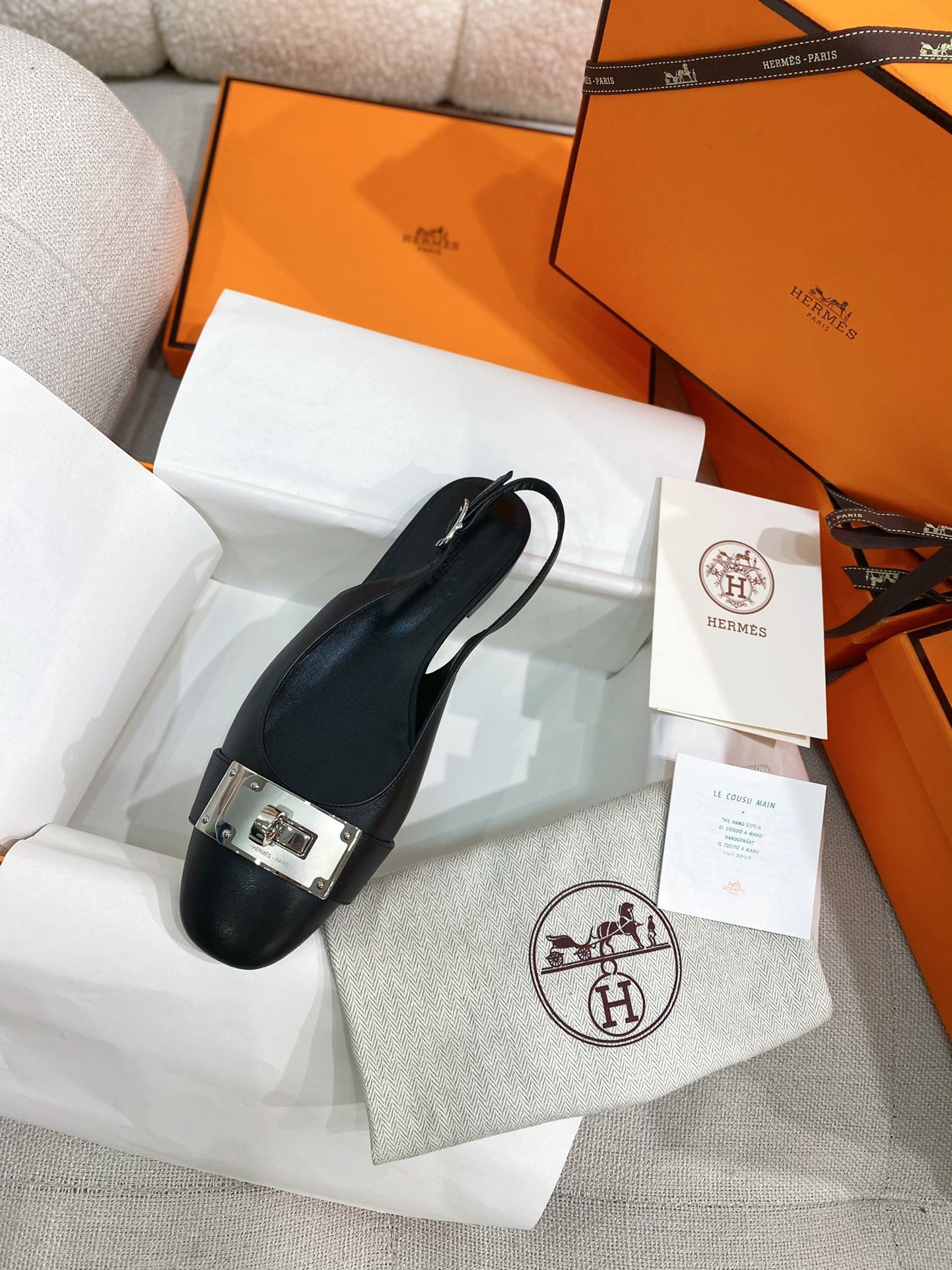 HM 26S INNOCENTE SLINGBACK IN BLACK CALFSKIN SILVER HARDWARE