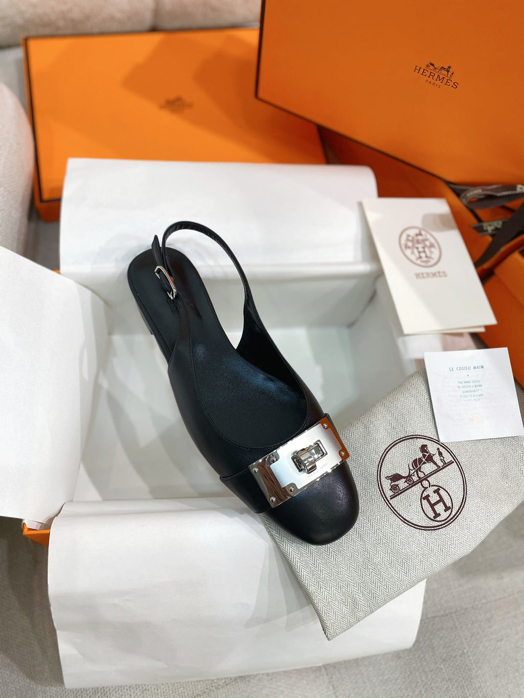 HM 26S INNOCENTE SLINGBACK IN BLACK CALFSKIN SILVER HARDWARE
