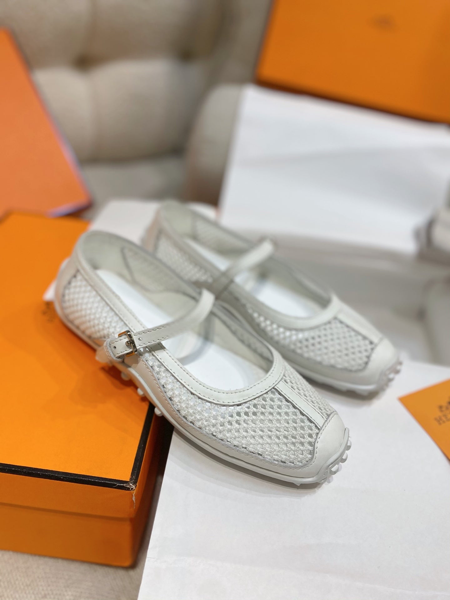 HM 26S KICHU BALLET FLAT IN WHITE CROCHET KNIT AND CALFSKIN