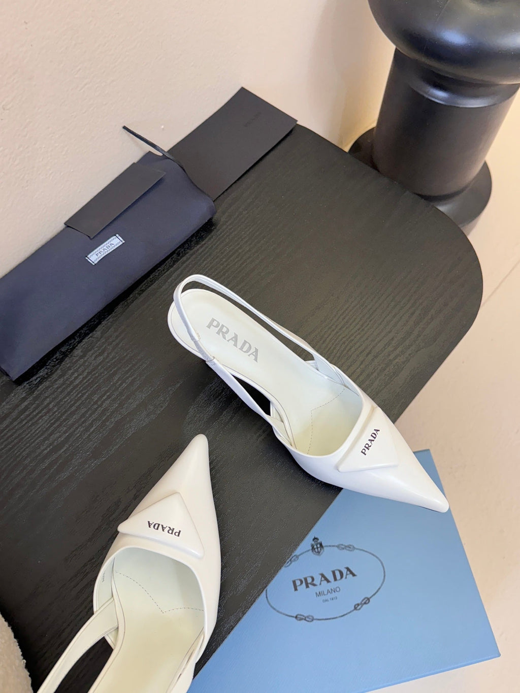 PRADA 26S POINTED TOE SLINGBACK HEELS 60MM IN WHITE CALFSKIN WITH LOGO