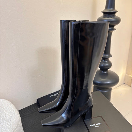 YSL 26S KNEE-HIGH HEELED BOOTS IN BLACK SHINY CALFSKIN