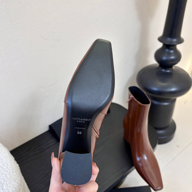 YSL 26S HEELED ANKLE BOOTS IN BROWN SHINY CALFSKIN