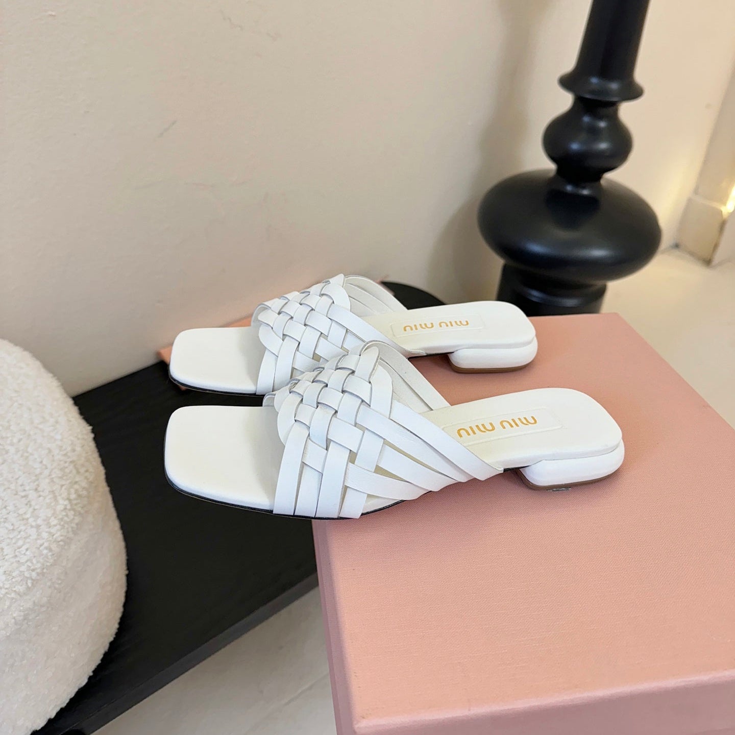 MIUMIU 26S IVETTE WOVEN SLIDE SANDALS IN WHITE CALFSKIN