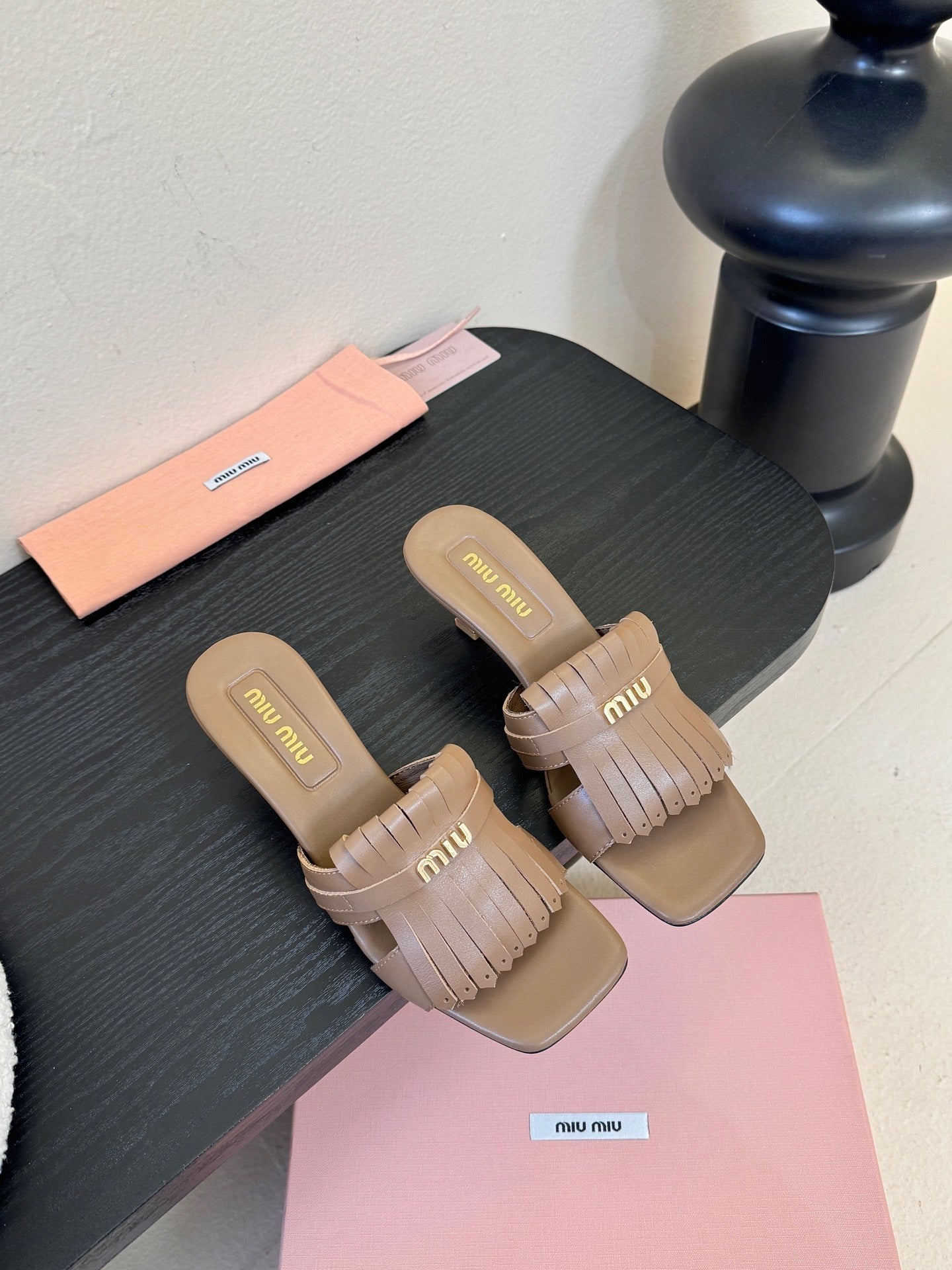 MIUMIU 26S HIGH-HEEL SANDALS 40MM IN BROWN CALFSKIN
