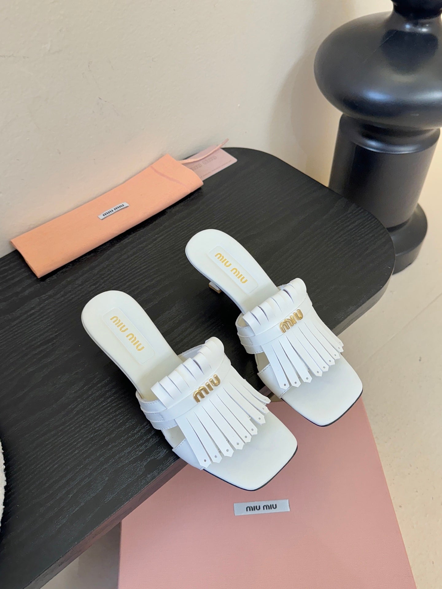 MIUMIU 26S HIGH-HEEL SANDALS 40MM IN WHITE CALFSKIN