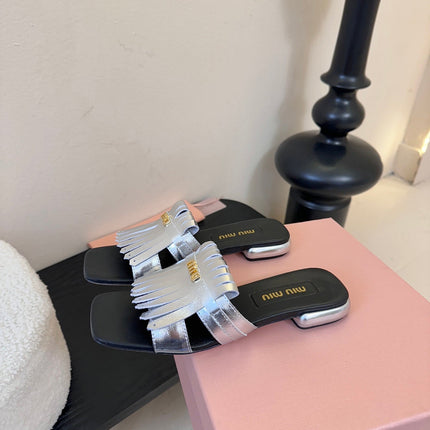 MIUMIU 26S FLAT SLIPPERS IN SILVER CALFSKIN