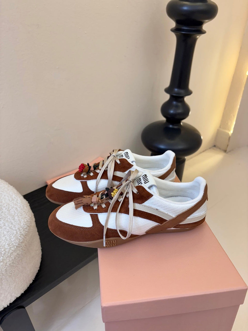 MIUMIU 26S SNEAKERS IN WHITE AND CARAMEL BROWN SUEDE AND MESH