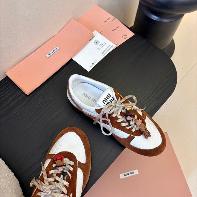 MIUMIU 26S SNEAKERS IN WHITE AND CARAMEL BROWN SUEDE AND MESH