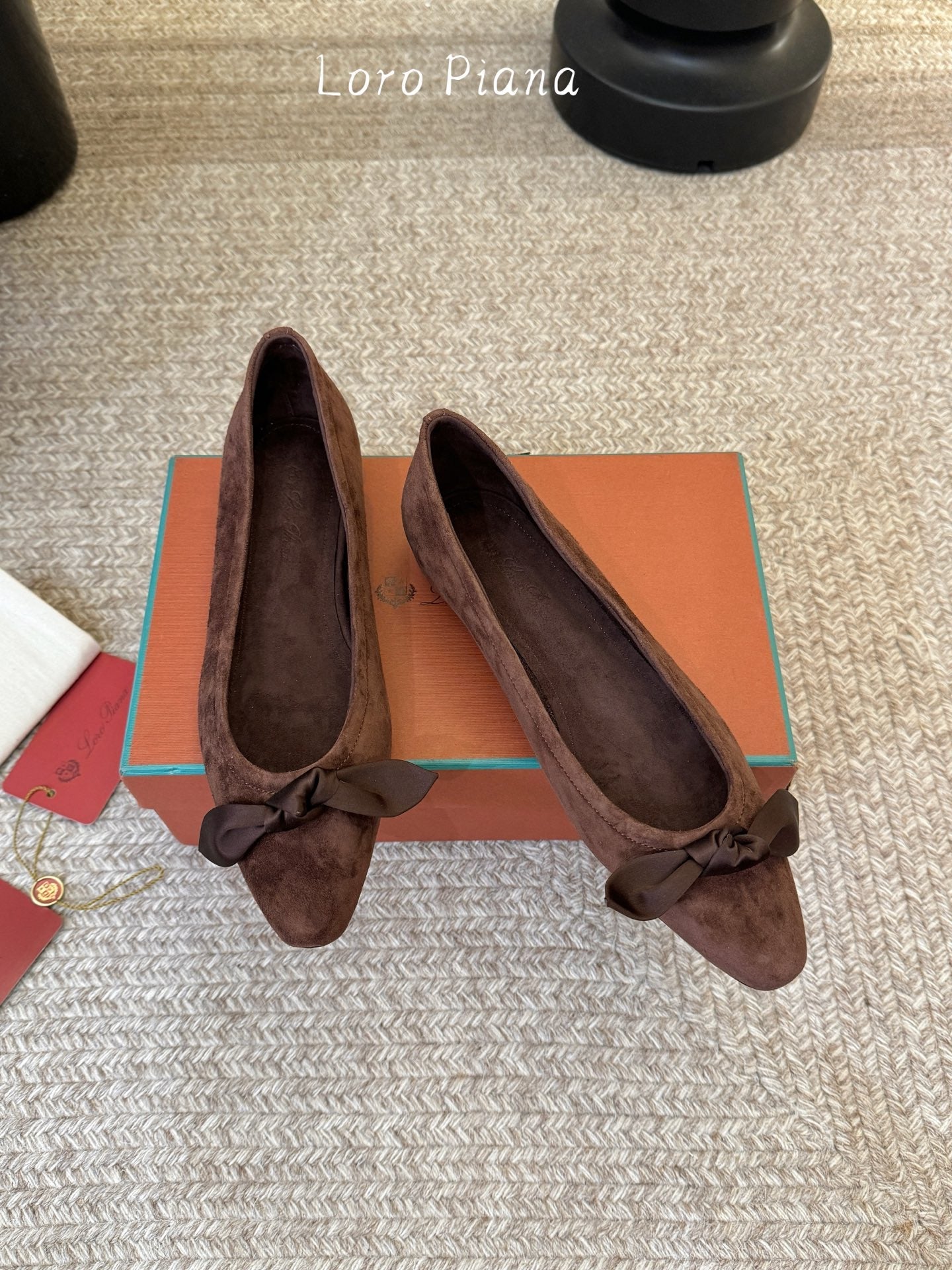 LP 26S BALLET FLATS IN DARK BROWN SUEDE WITH SATIN BOW