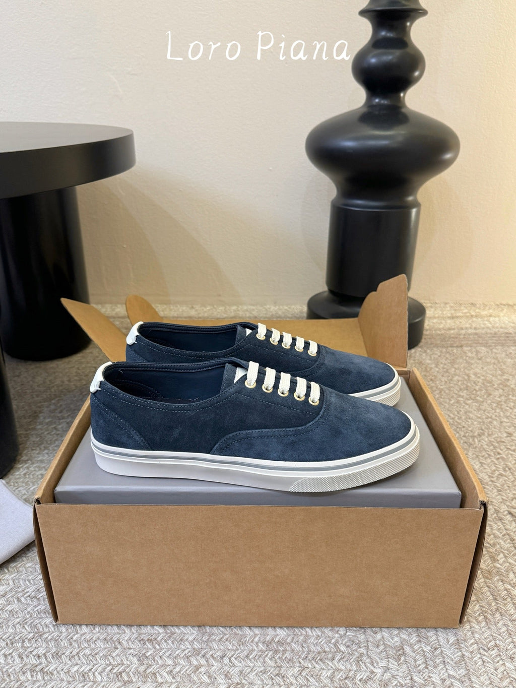 LP 26S LACE-UP SNEAKERS IN NAVY BLUE SUEDE