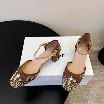 DIOR 26S HEEL ANKLE STRAP PUMPS IN BROWN DIOR OBLIQUE EMBROIDERED CANVAS WITH BOW