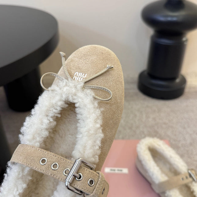 MIUMIU 26S SHEARLING-LINED MARY JANE IN BEIGE SUEDE