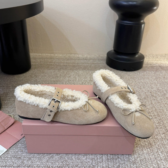 MIUMIU 26S SHEARLING-LINED MARY JANE IN BEIGE SUEDE