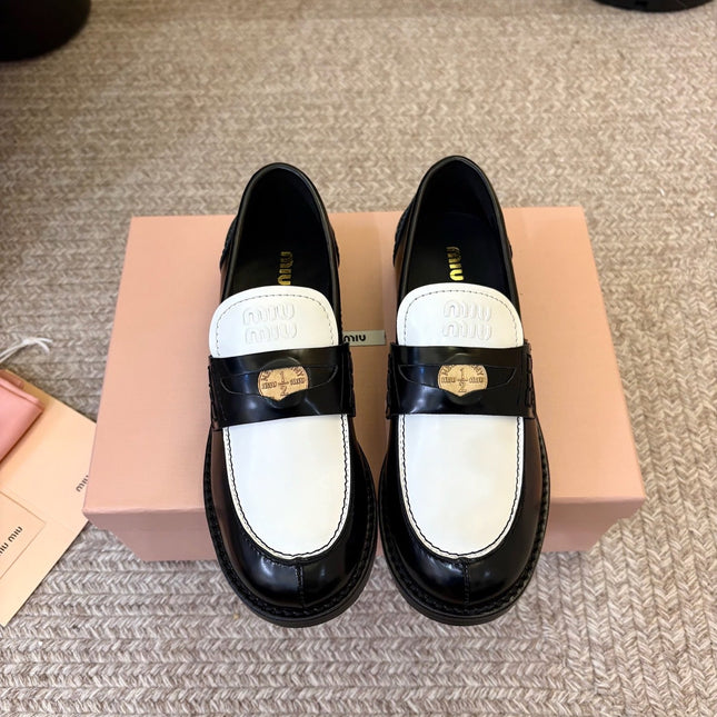 MIUMIU 26S COIN PENNY LOAFERS IN BLACK MIX WHITE CALFSKIN