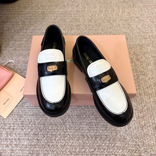 MIUMIU 26S COIN PENNY LOAFERS IN BLACK MIX WHITE CALFSKIN