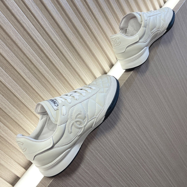 CHANEL 26S SNEAKER IN WHITE QUILTED CALFSKIN AND WHITE LOW TOP