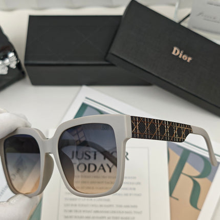 DIOR 26S ROUNDED SQUARE FRAME IN ACETATE 417217