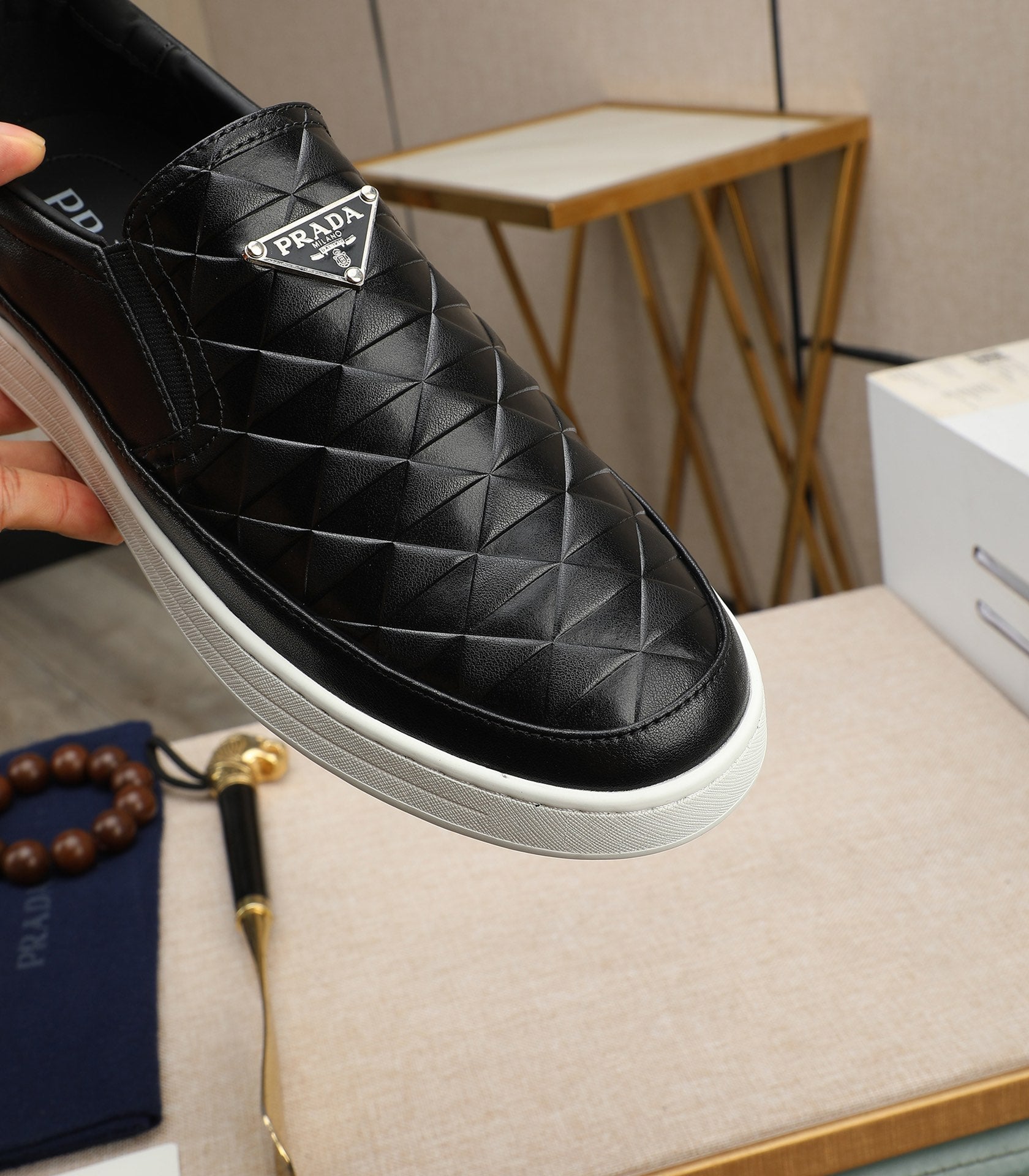 PRA LOAFER IN BLACK EMBOSSED CALFSKIN