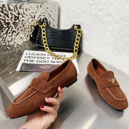 PRADA 26S CLASSIC LOAFERS IN CHOCOLATE BROWN LOGO SUEDE