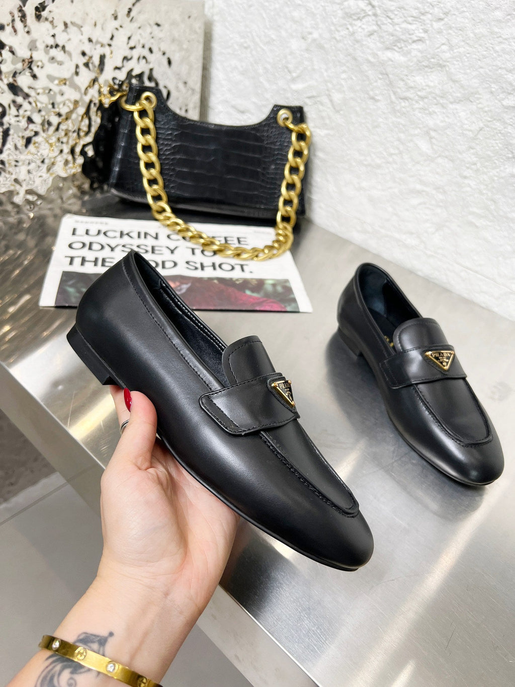 PRADA 26S CLASSIC LOAFERS IN BLACK CALFSKIN WITH LOGO
