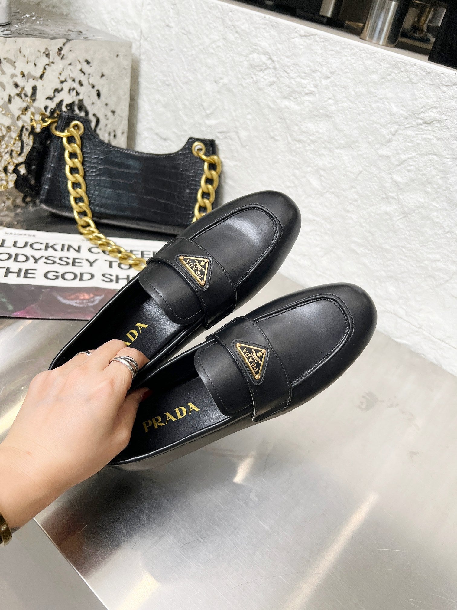 PRADA 26S CLASSIC LOAFERS IN BLACK CALFSKIN WITH LOGO