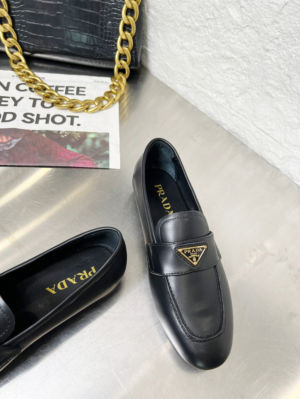 PRADA 26S CLASSIC LOAFERS IN BLACK CALFSKIN WITH LOGO
