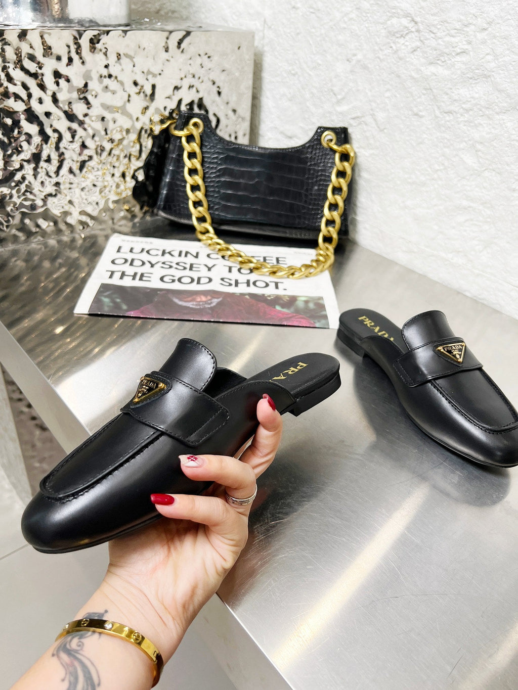 PRADA 26S MULE LOAFERS IN BLACK CALFSKIN WITH LOGO