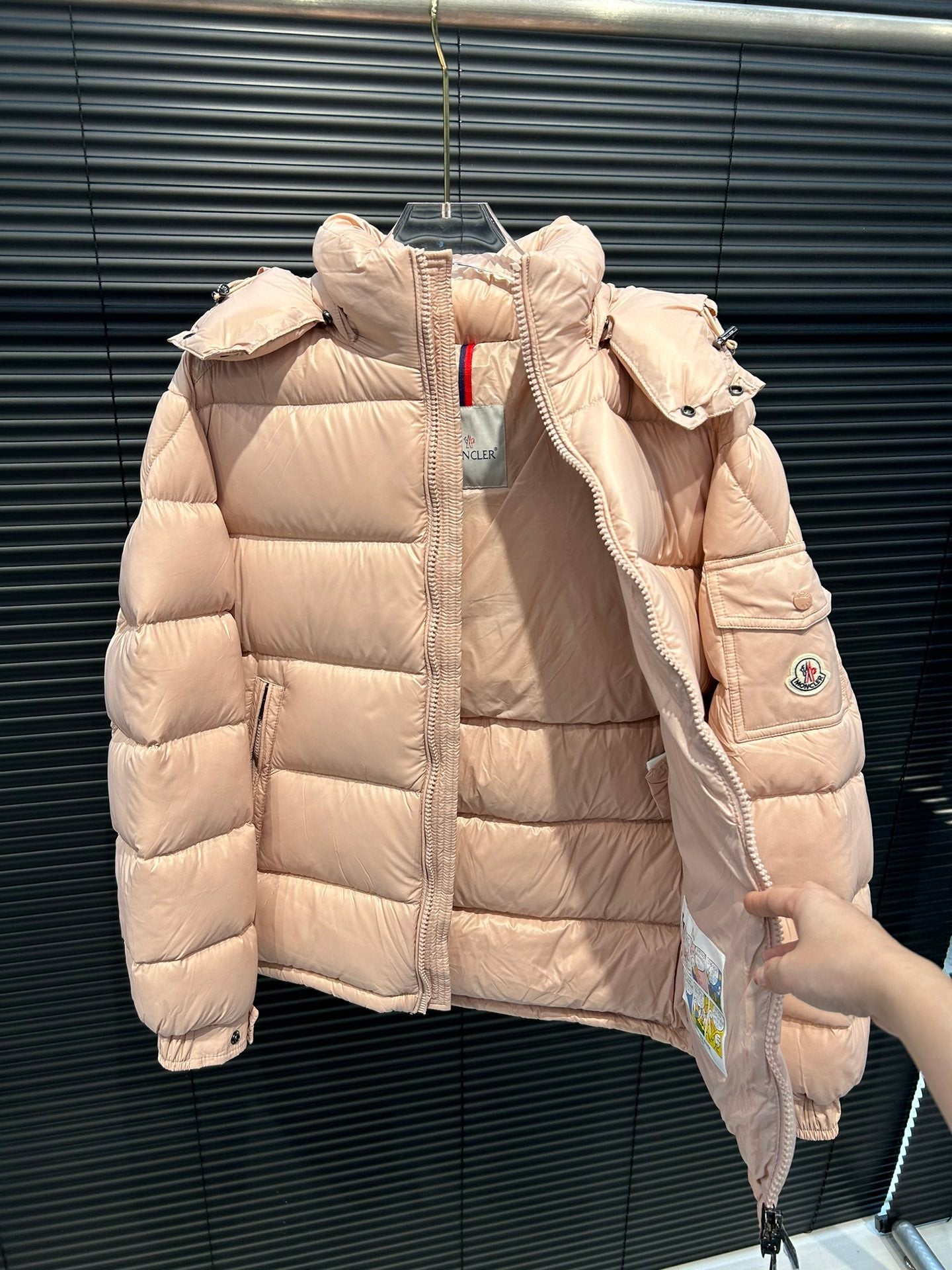 MONCLER 25S DOWN JACKET 376