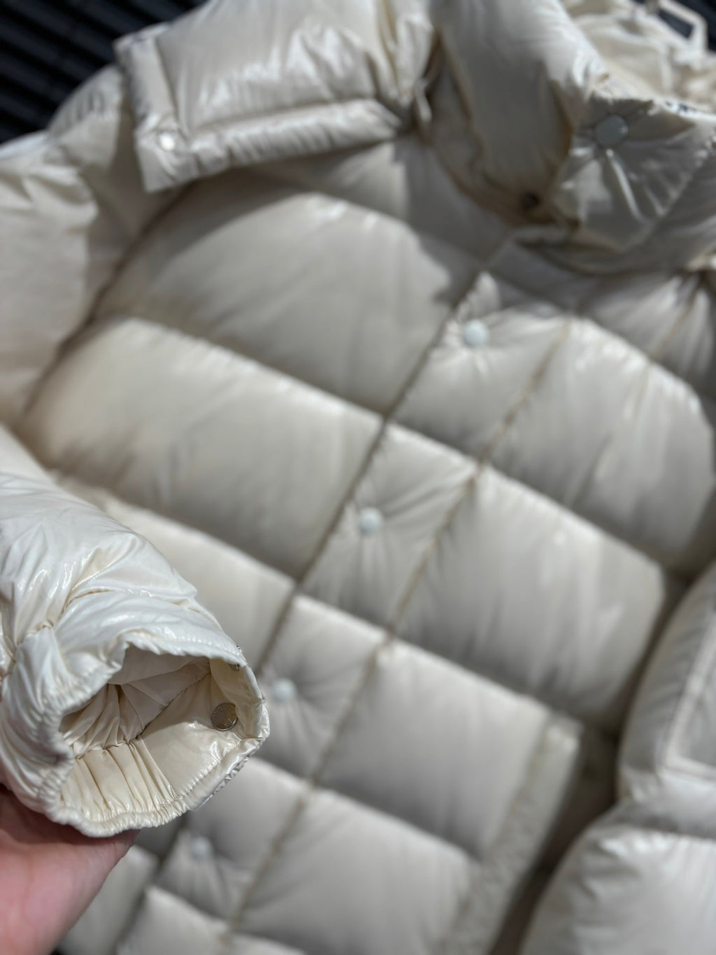 MONCLER 25S DOWN JACKET 379