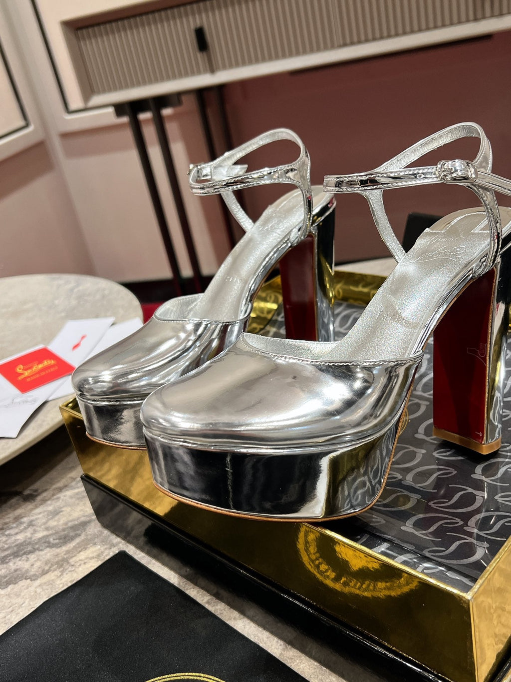 LOO PUMPS 130MM IN SILVER-TONE PATENT CALFSKIN