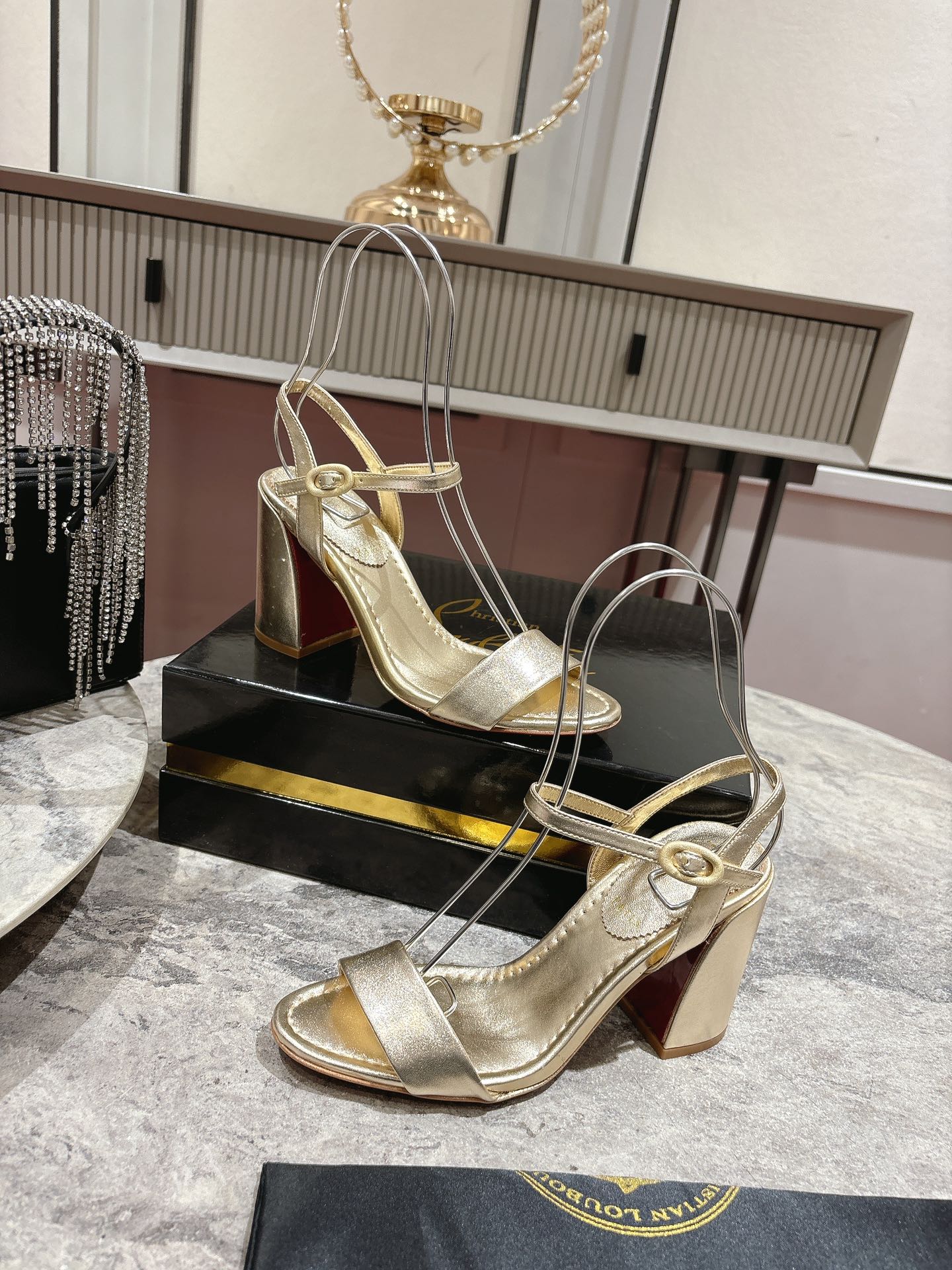 MISS JANE HEELED SANDALS 85MM IN GOLD-TONE CALFSKIN