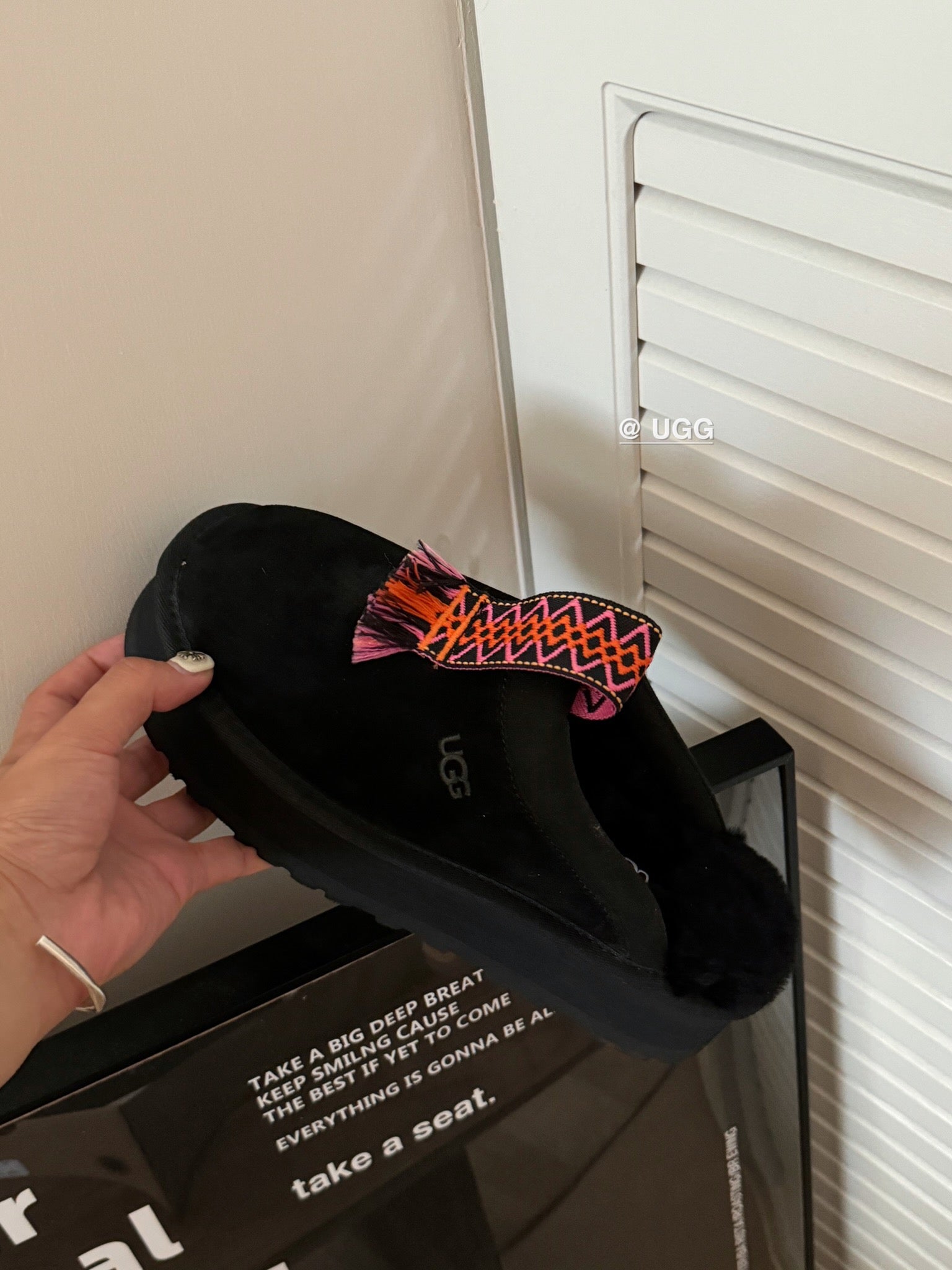TAZZLE SLIPPER IN BLACK SUEDE