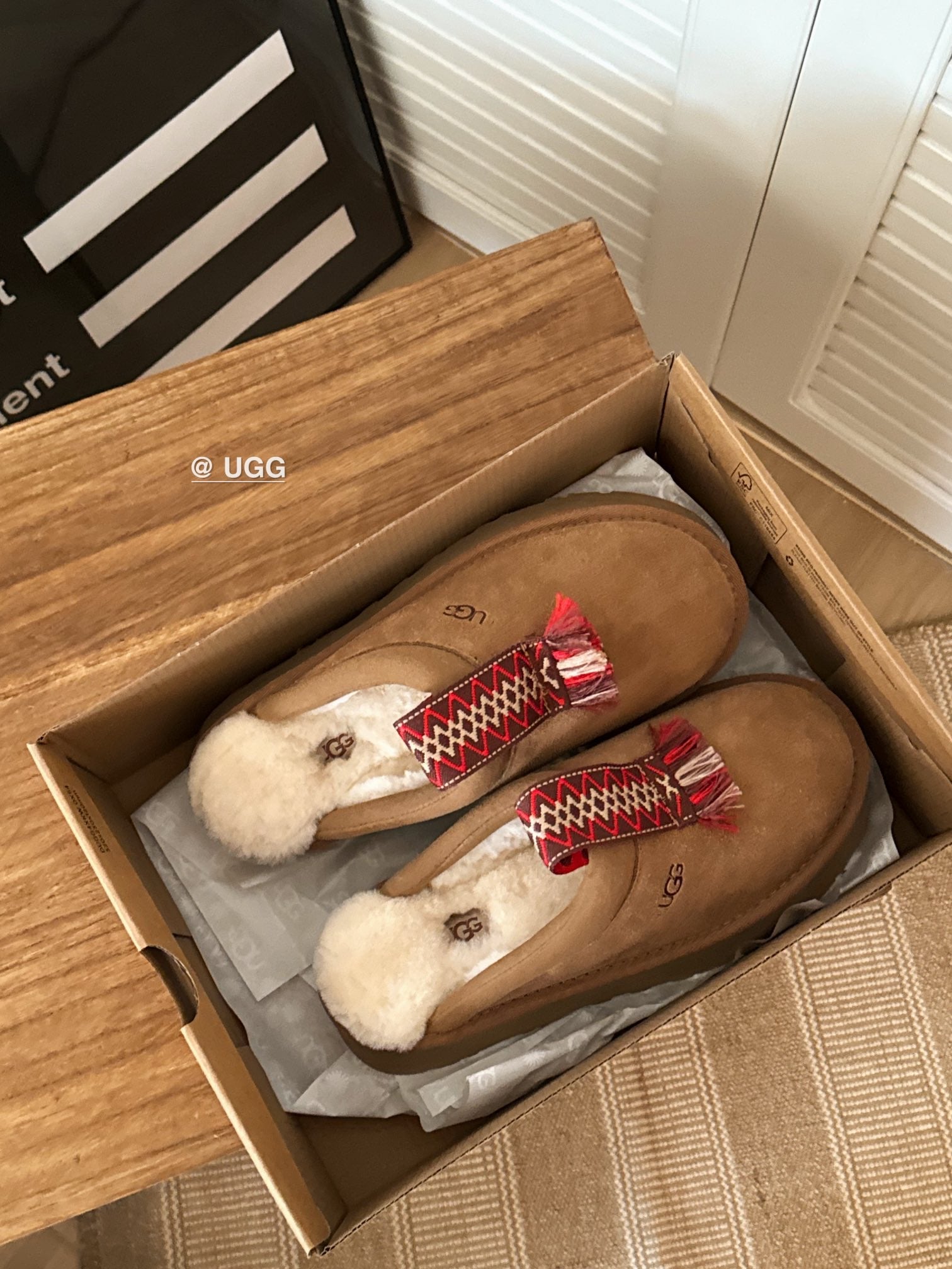 TAZZLE SLIPPER IN BRONZE BROWN SUEDE