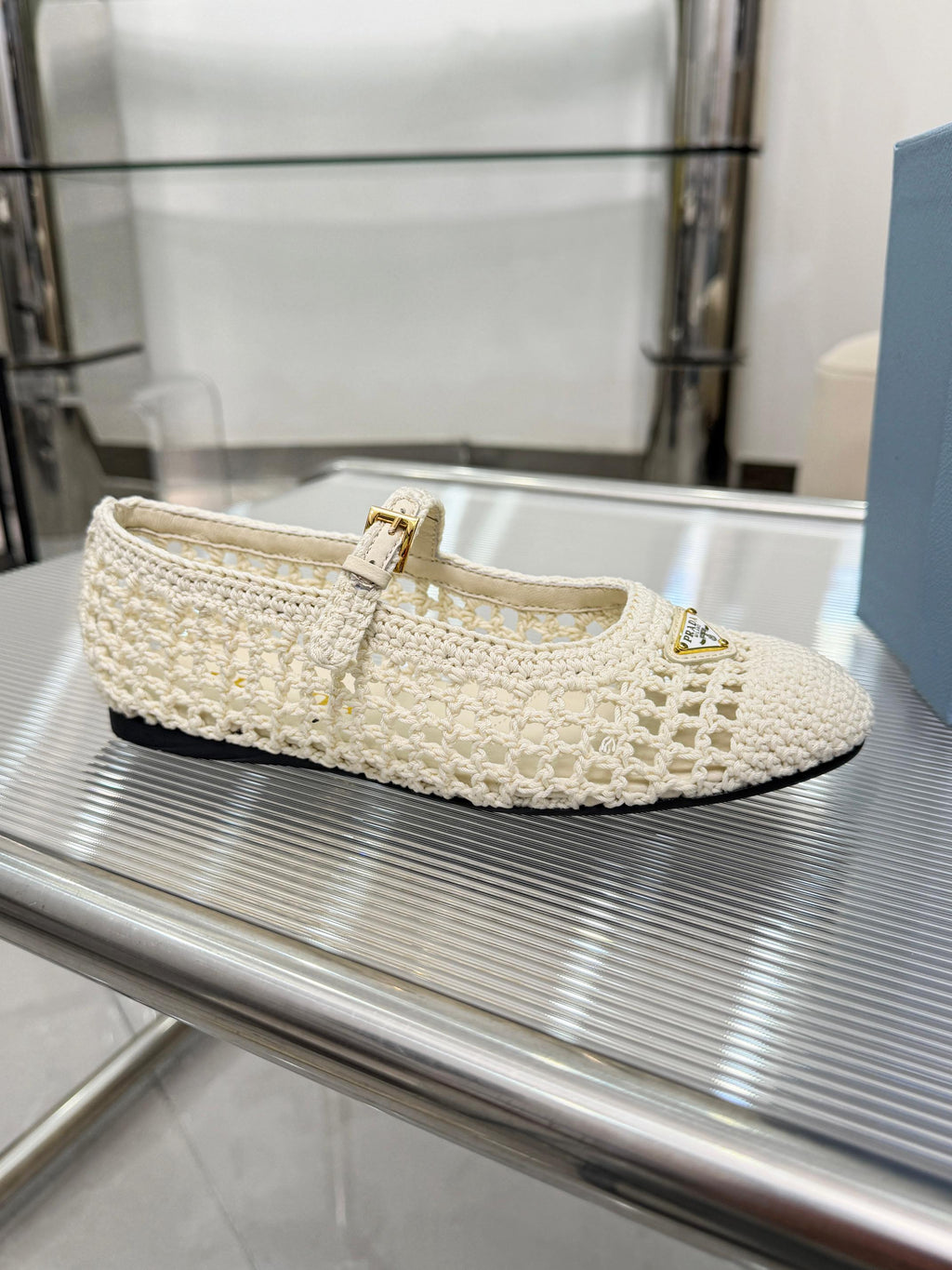 PRADA 26S MARY JANE FLATS IN CREAM WHITE WOVEN RAFFIA WITH TRIANGLE LOGO