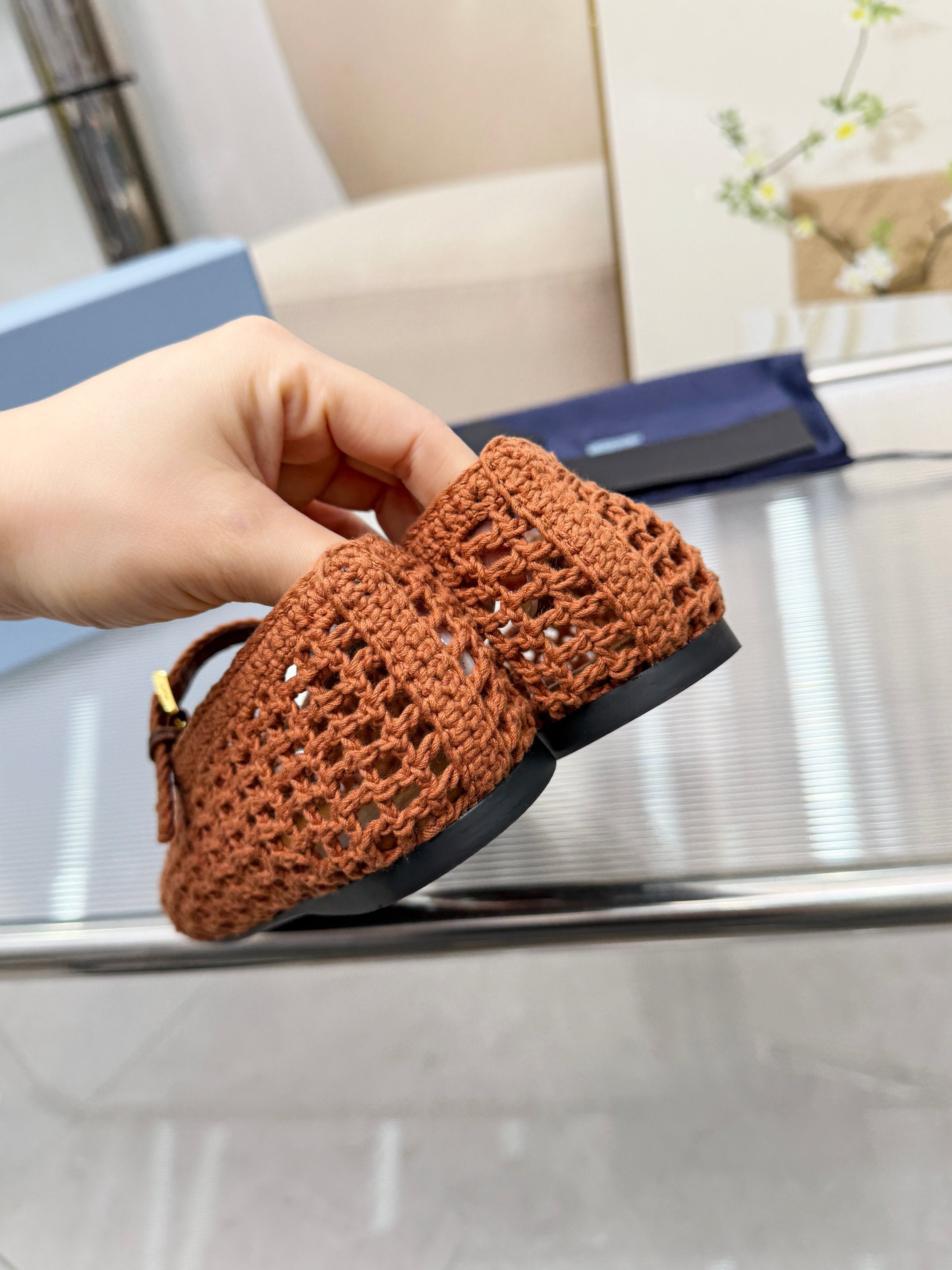 PRADA 26S MARY JANE FLATS IN CARAMEL BROWN WOVEN RAFFIA WITH TRIANGLE LOGO