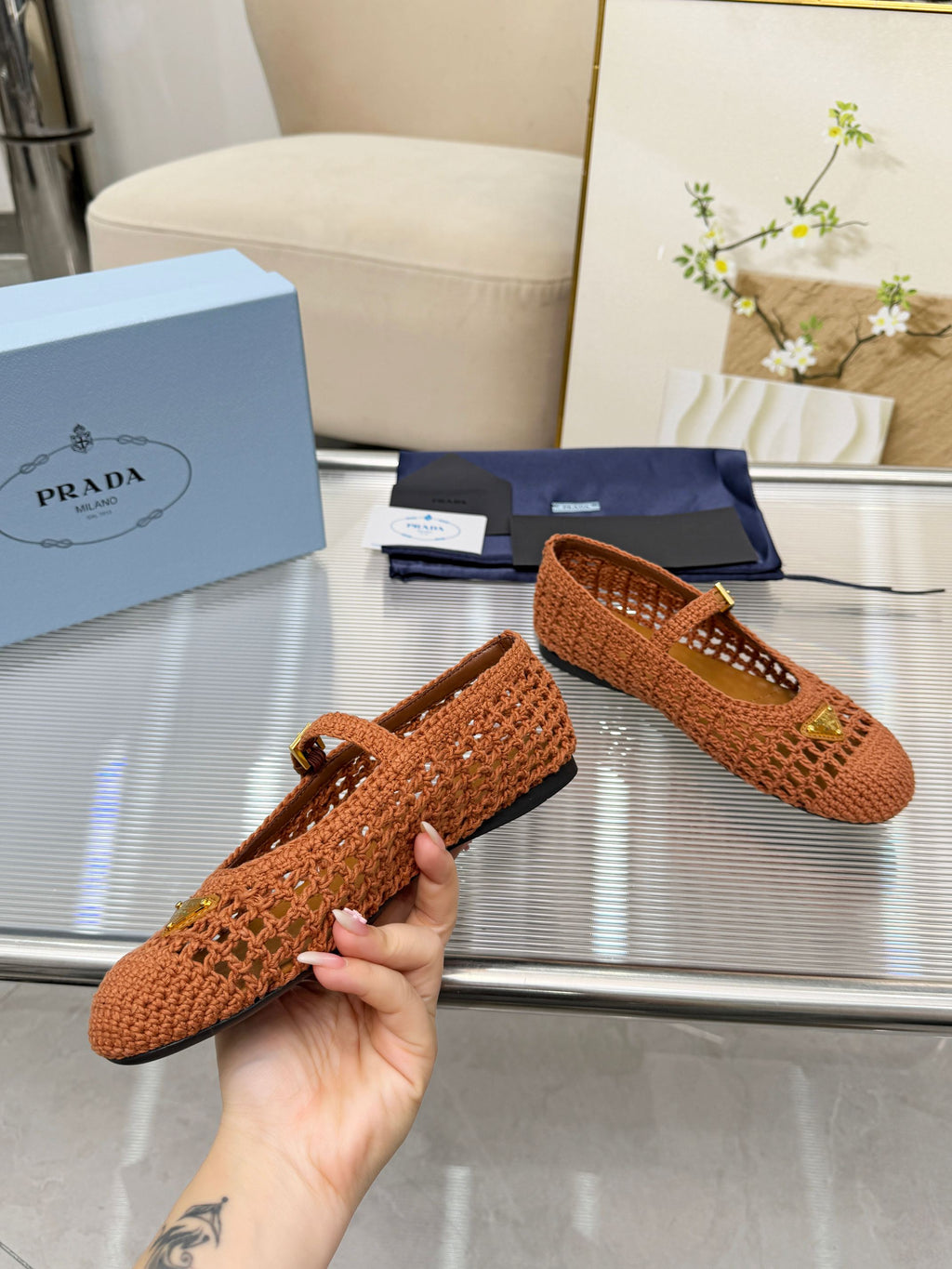 PRADA 26S MARY JANE FLATS IN CARAMEL BROWN WOVEN RAFFIA WITH TRIANGLE LOGO