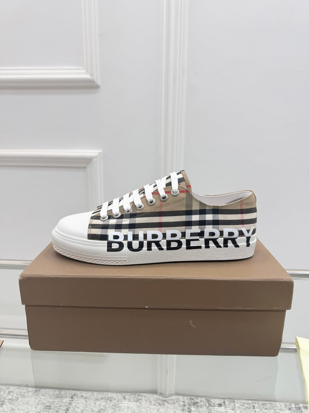 BURBERRY 26S LOGO CHECK LOW TOP SNEAKERS IN ARCHIVE BEIGE CANVAS