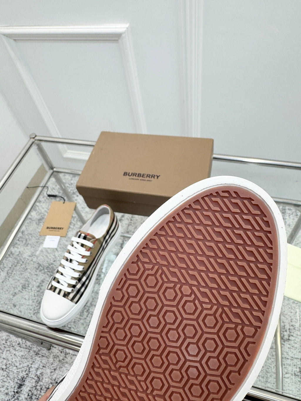 BURBERRY 26S VINTAGE CHECK SNEAKERS IN BEIGE AND BLACK CANVAS