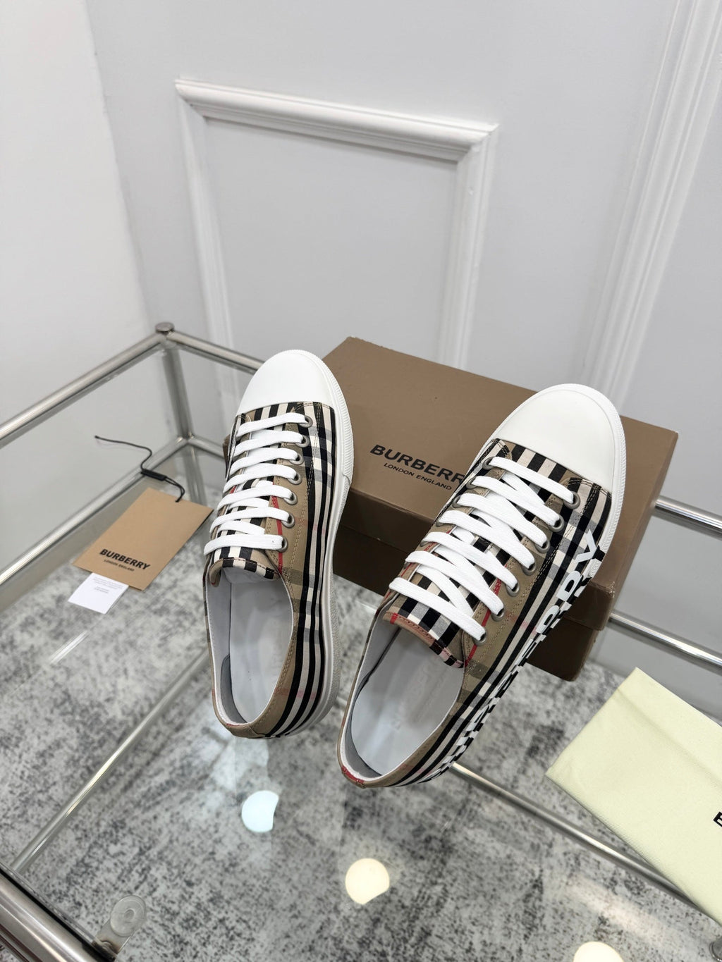 BURBERRY 26S VINTAGE CHECK SNEAKERS IN BEIGE AND BLACK CANVAS