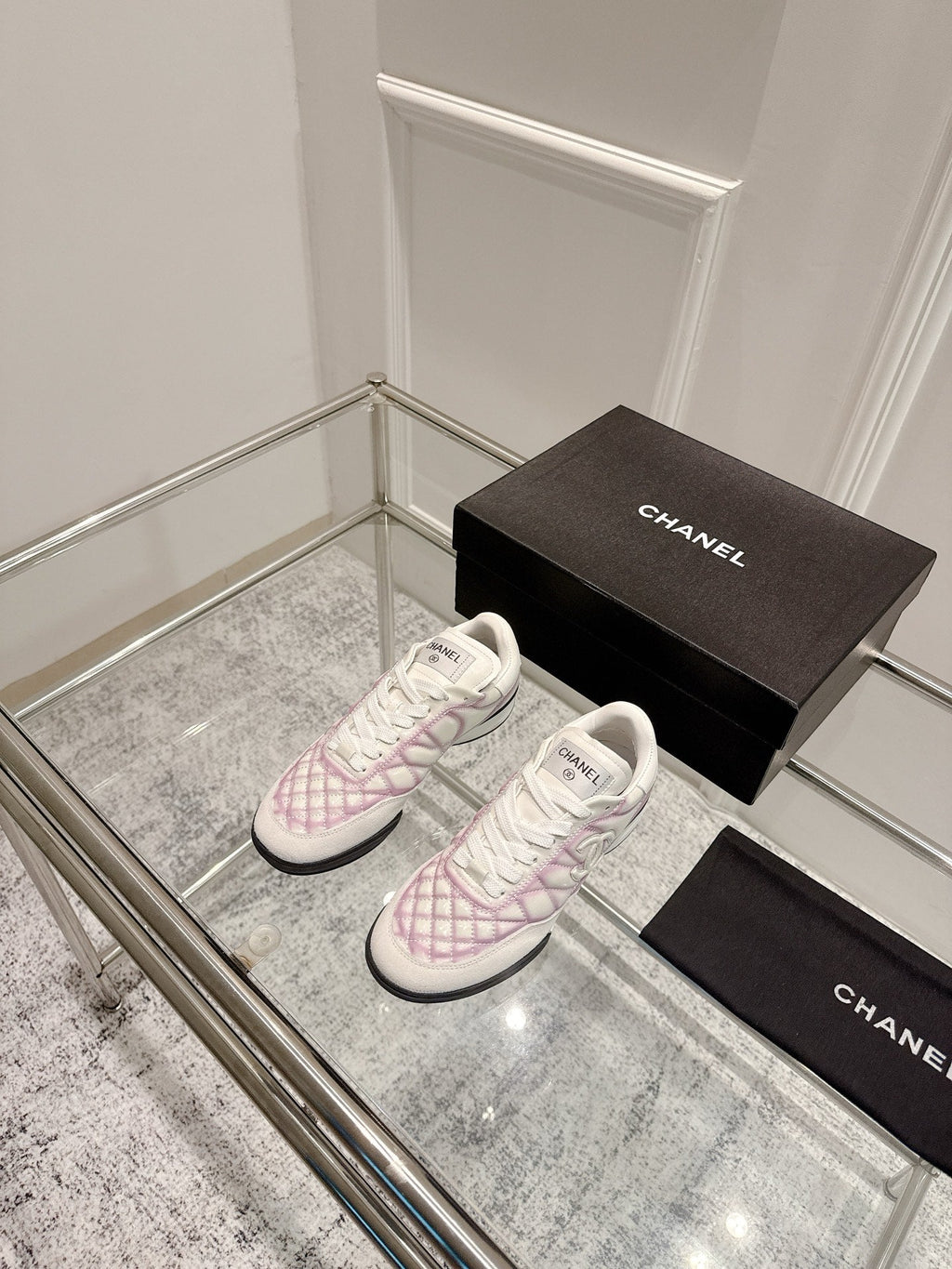 CASUAL SNEAKER IN WHITE AND PURPLE CALFSKIN