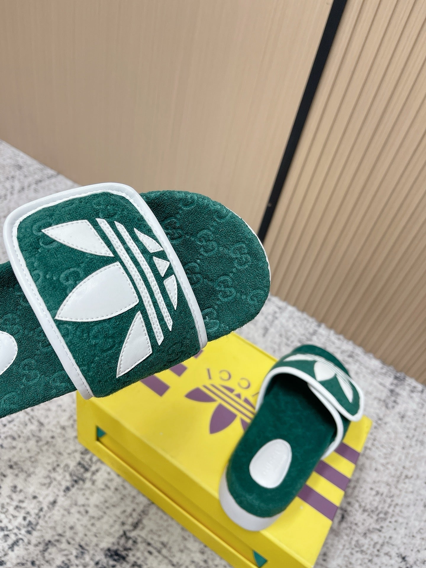 GUCCI 26S PLATFORM SLIDE SANDALS IN GREEN FABRIC