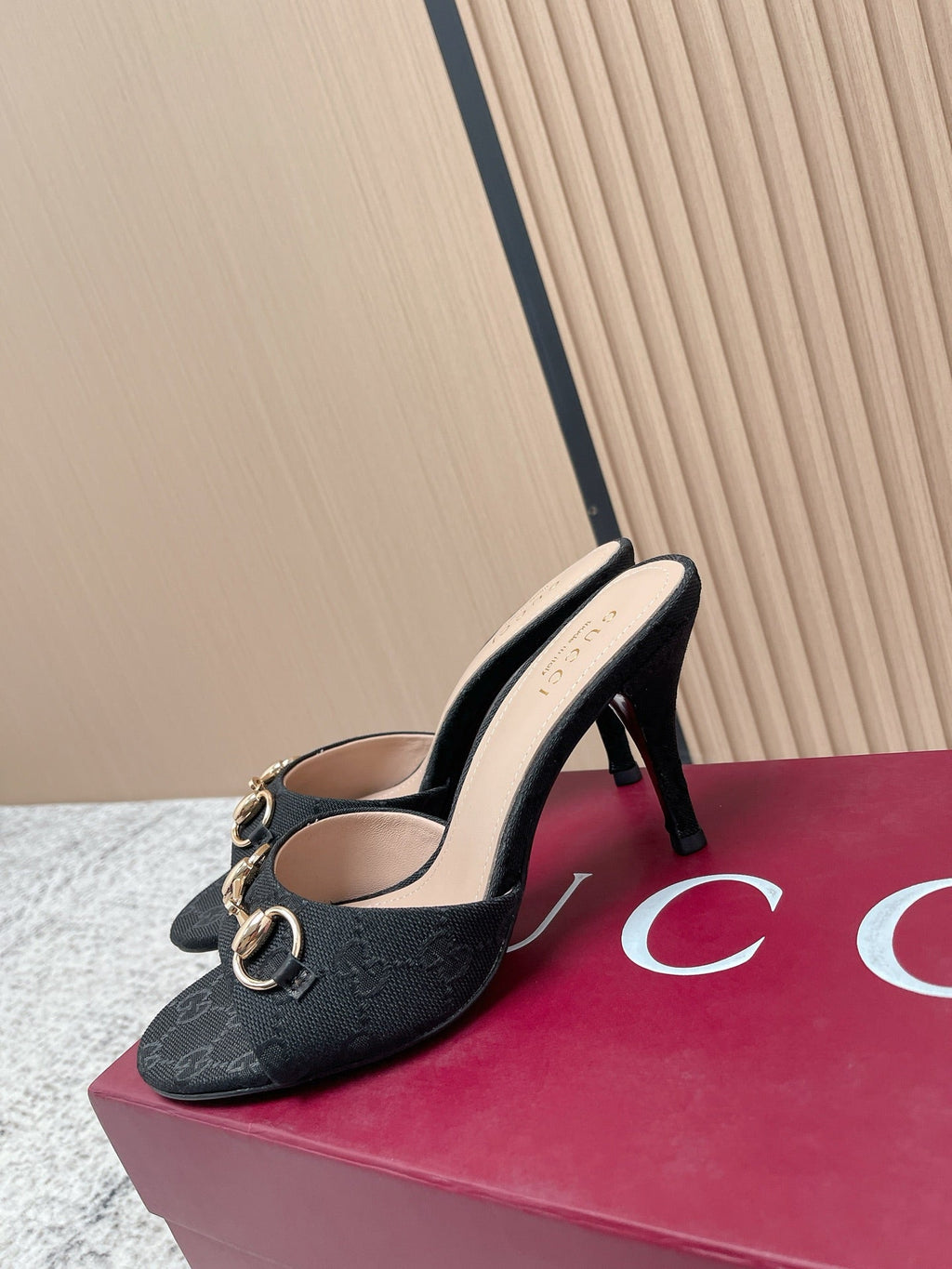 GUCCI 26S HIGH-HEEL SANDALS 85 MM IN BLACK CANVAS