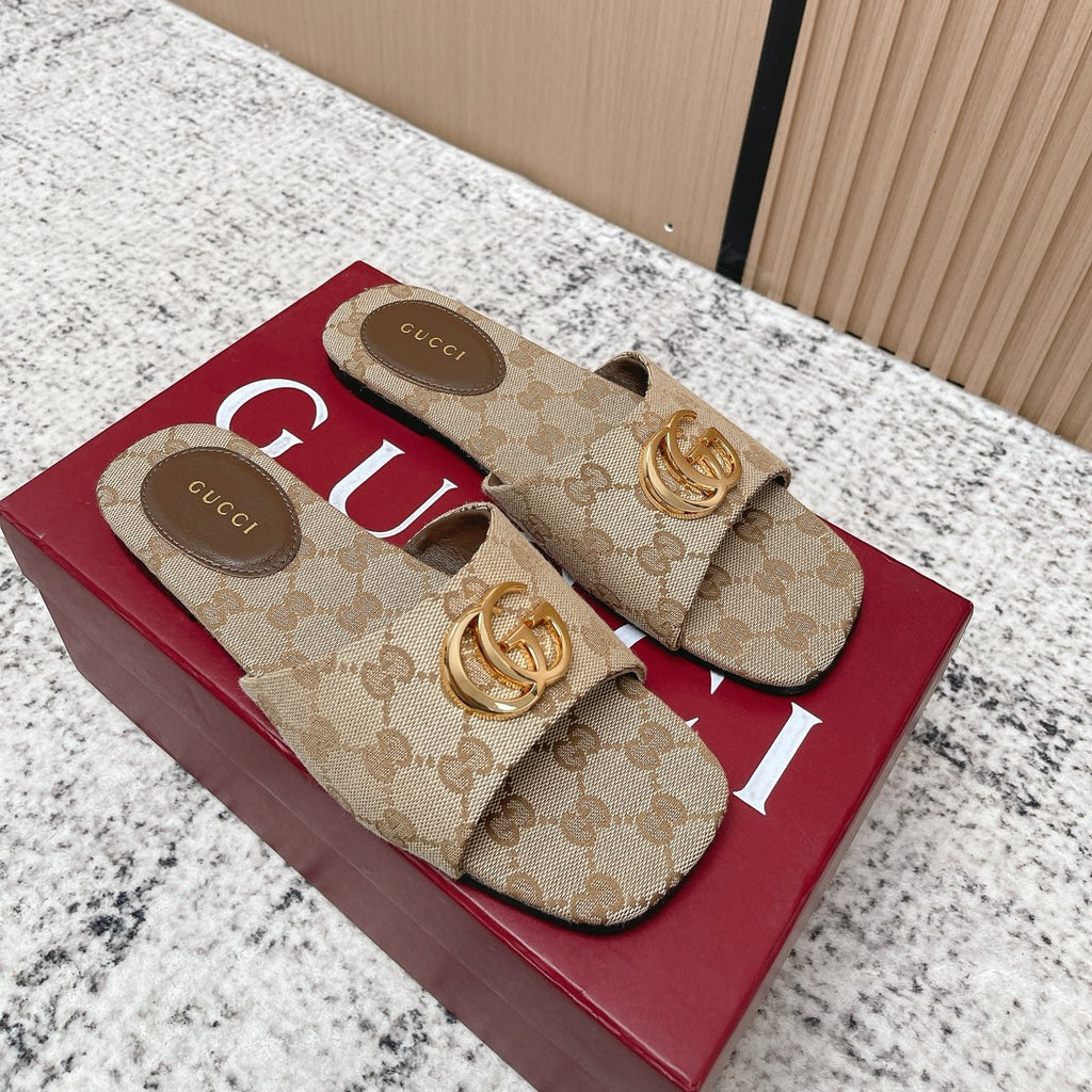 GUCCI 26S SLIDE SANDAL IN BEIGE CANVAS