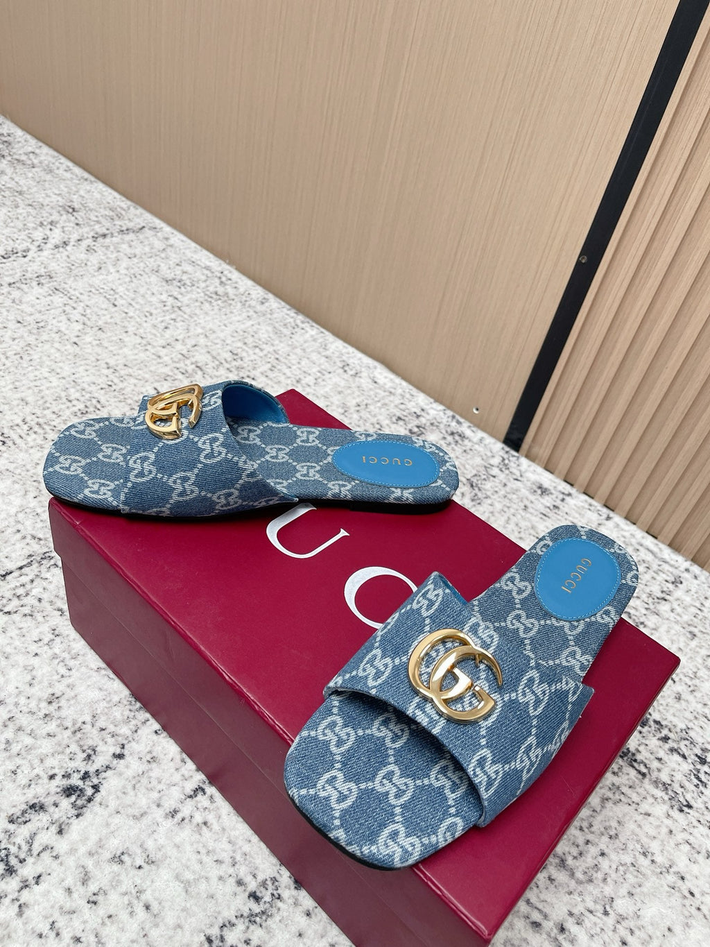 GUCCI 26S SLIDE SANDAL IN BLUE DENIM