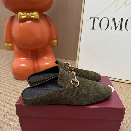 GUCCI 26S FLAT MULES IN OLIVE GREEN GG EMBOSSED SUEDE