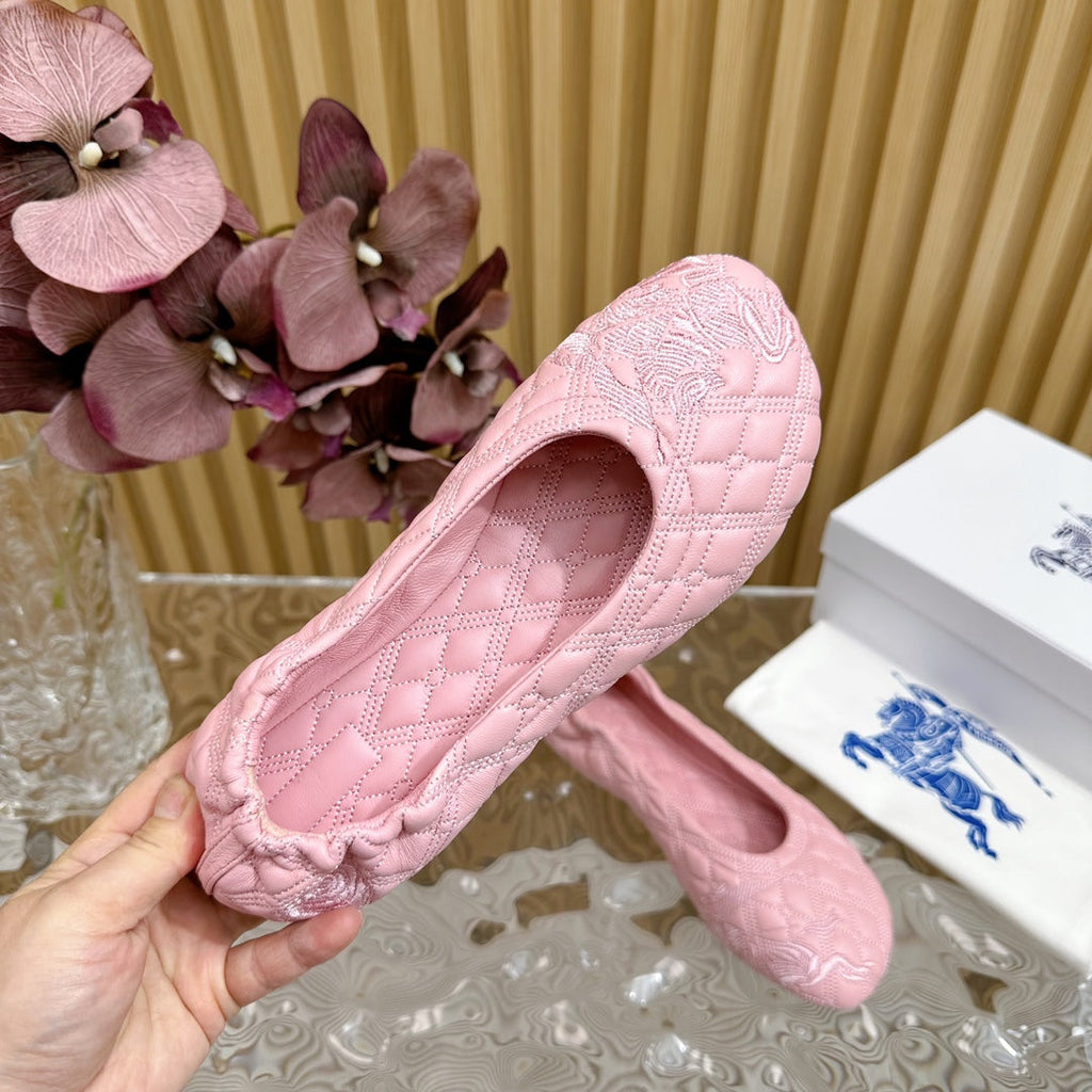 BURBERRY 26S QUILTED BALLET FLATS IN PINK LAMBSKIN